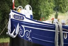 Fleur de Lys Barge